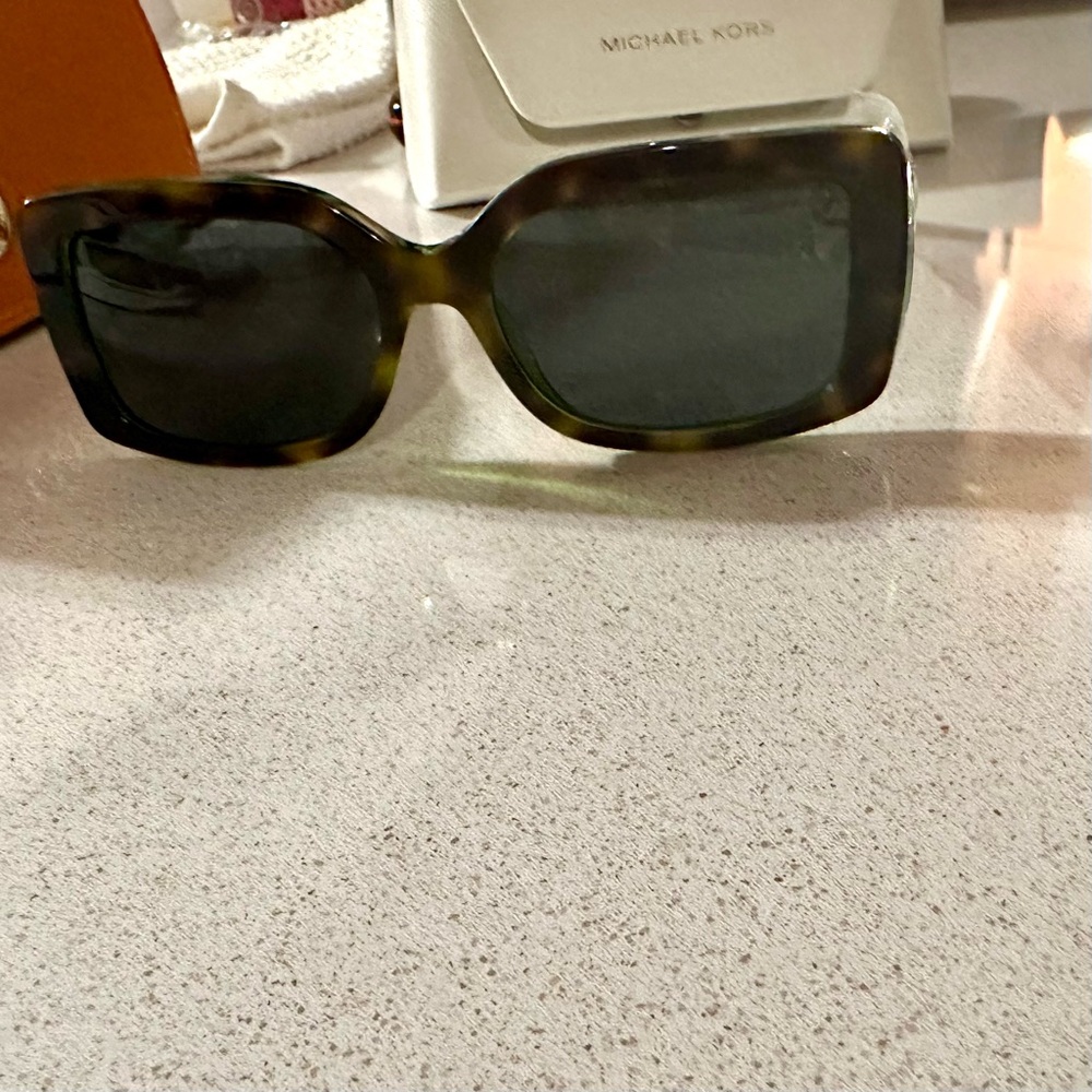 MICHAEL KORS Women's 56mm Sunglasses - Picture 4 of 4